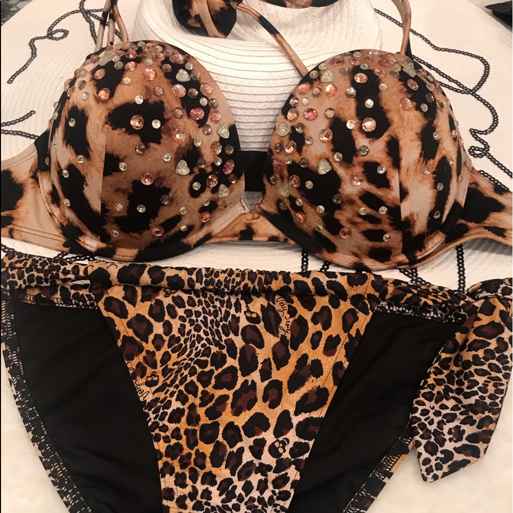 Victoria’s Secret bikini push up bombshell 34C and large bottoms - Picture 6 of 7